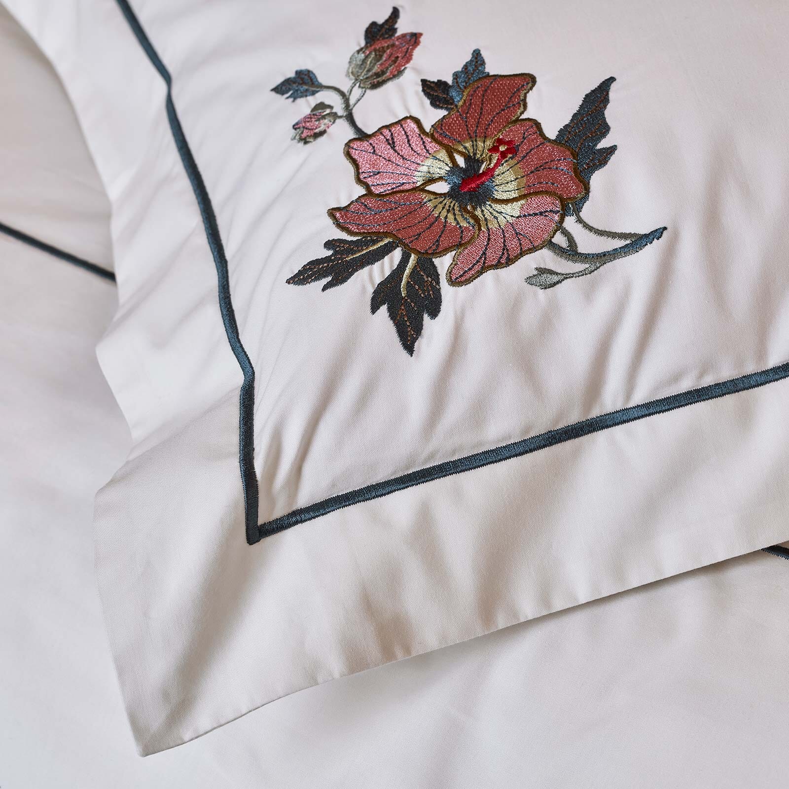 ARTEMIS Bedding Set