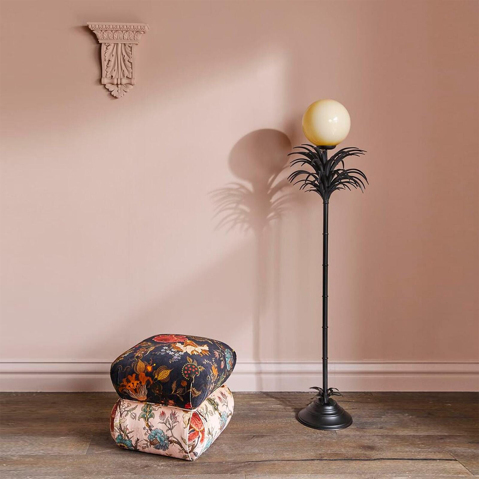 ASTRANTIA Paint - 95 Swatch