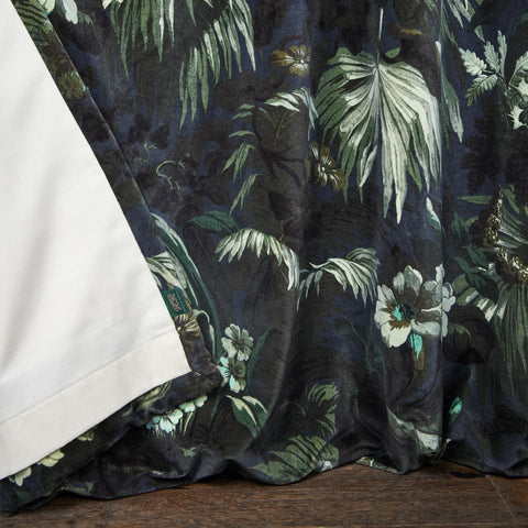 LIMERENCE Velvet Curtain - Ink secondary image