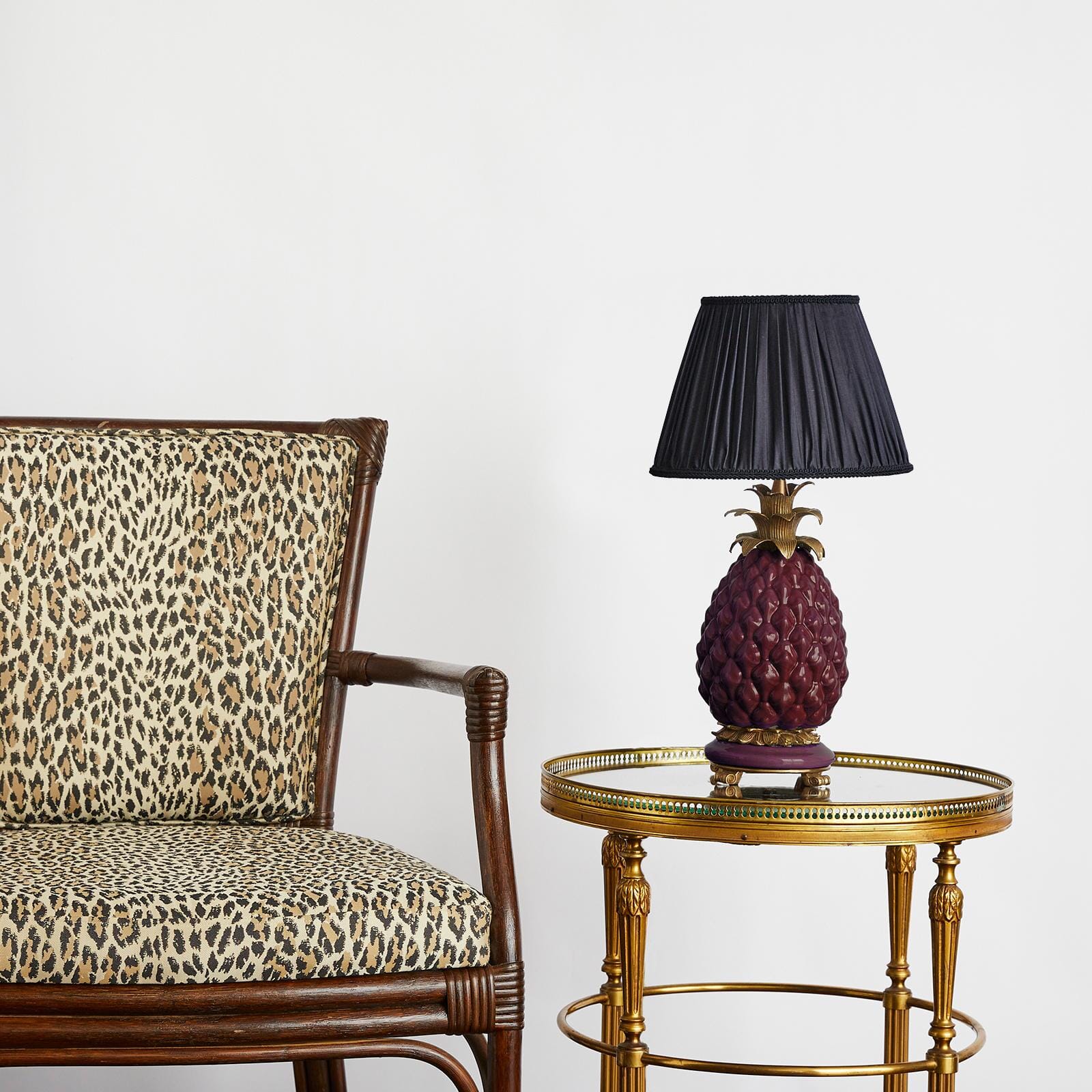 ANANITO Pineapple Lampstand - Carnelian