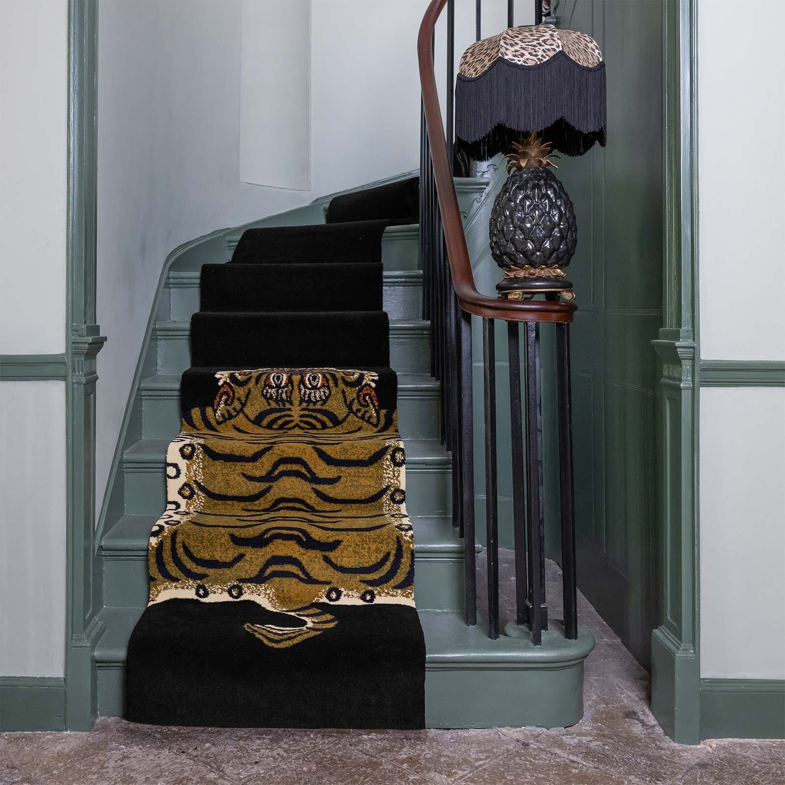 SABER Runner - Black