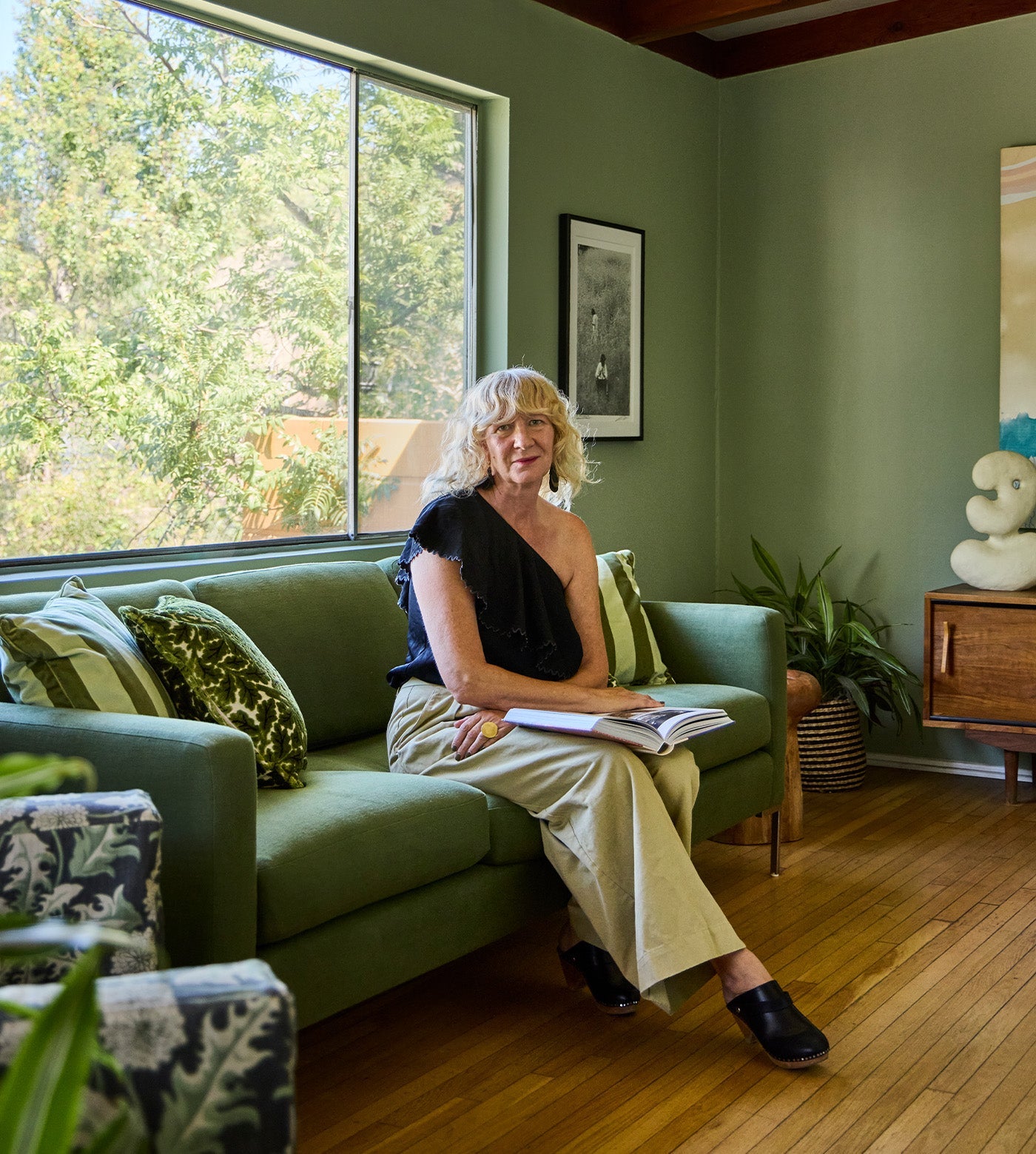 Dreamers & Schemers: Jessica Hundley's Study