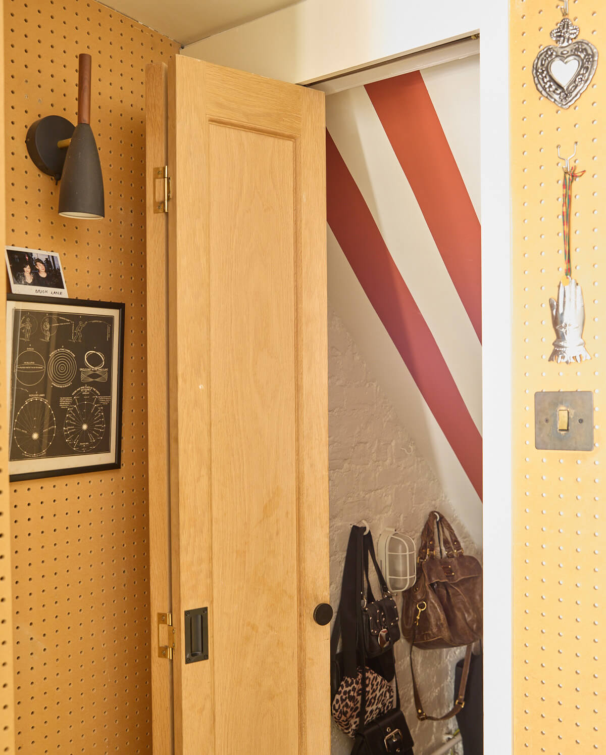 If you’d like to dream and scheme your way to interior heaven like Ellen, book a complimentary Decorating Consultation with House of Hackney. 