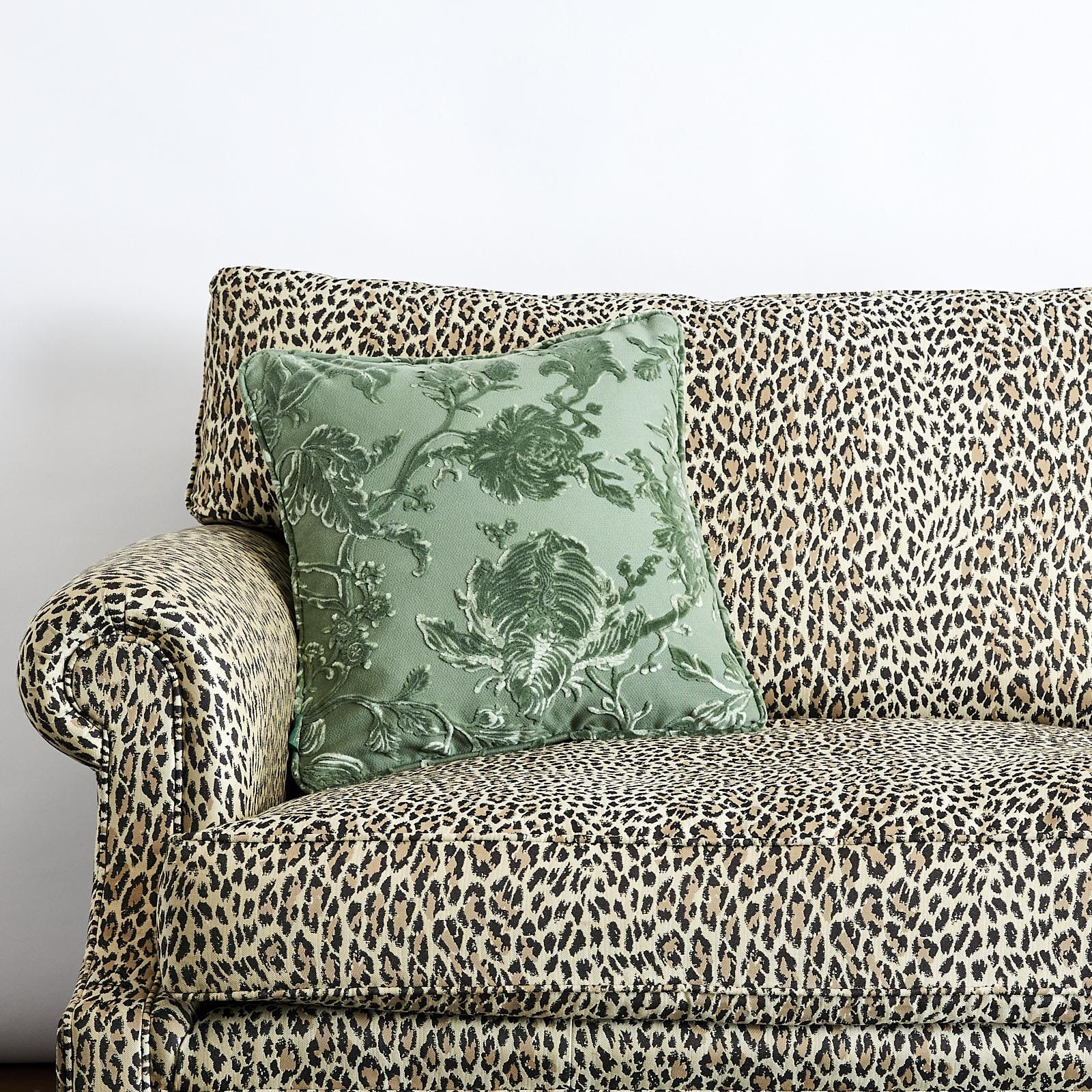 ARTEMIS Medium Cut-Velvet Cushion - Eucalyptus