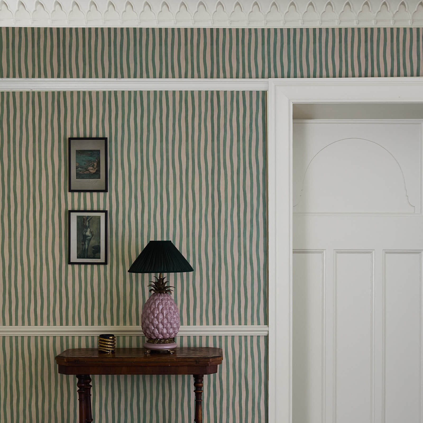 ARTIST'S STRIPE Wallpaper - Euphorbia & Alabaster