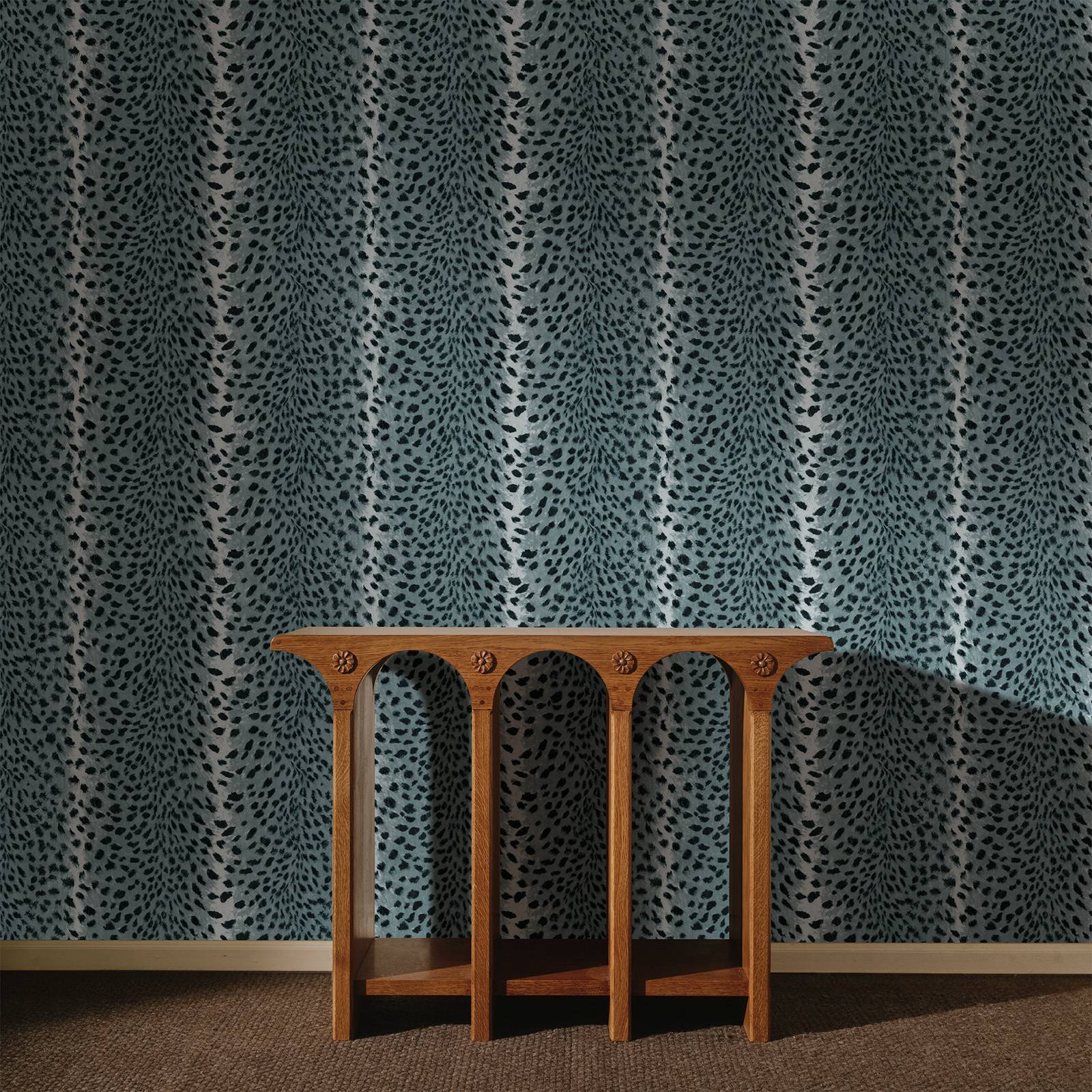 SAVANNA Wallpaper - Lobelia